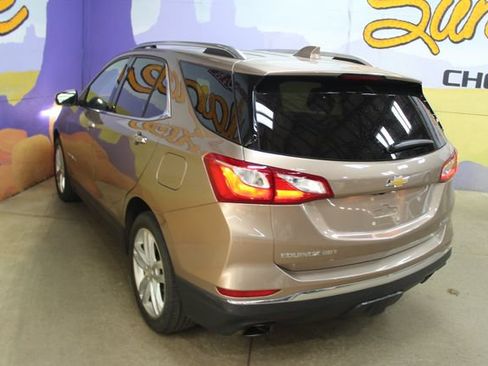 Used 2018 Chevrolet Equinox Premier FWD image 5