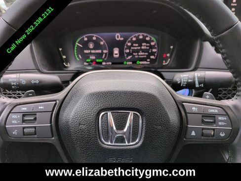 Used 2025 Honda Accord Sport image 26