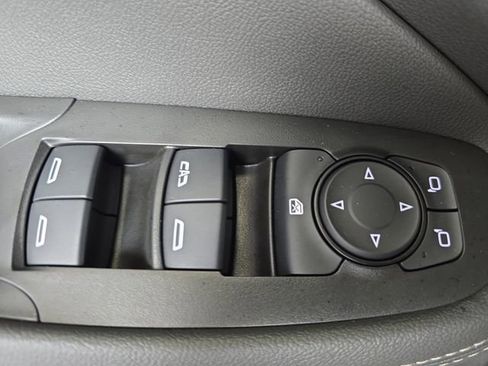 Used 2023 Buick Encore GX Select w/ Sport Touring Package FWD image 27