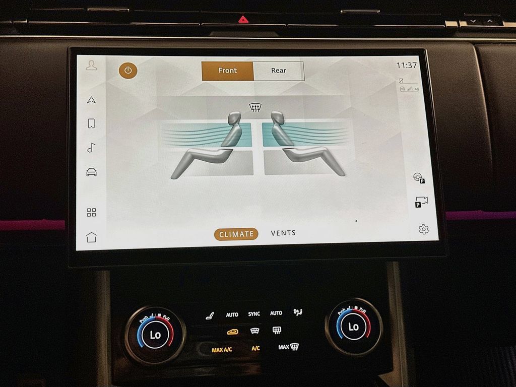 Certified 2023 Land Rover Range Rover SE AWD/4WD image 17