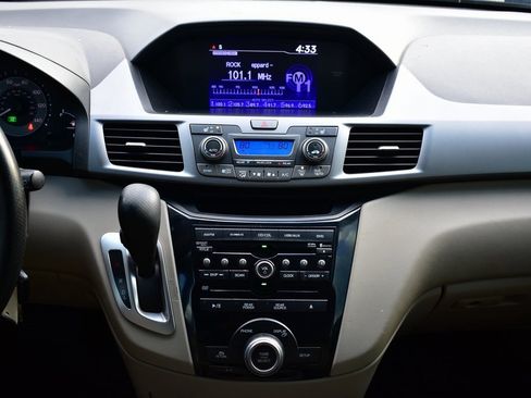 Used 2012 Honda Odyssey EX-L image 23