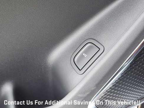 New 2026 GMC Acadia Denali w/ Super Cruise Package FWD image 18