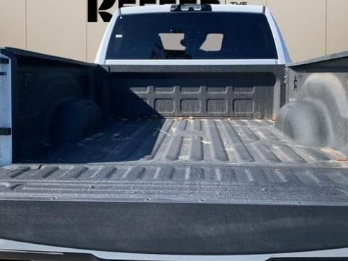 New 2026 RAM 2500 Big Horn AWD/4WD image 15