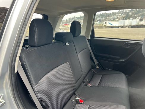 Used 2014 Subaru Forester 2.5i Premium image 42