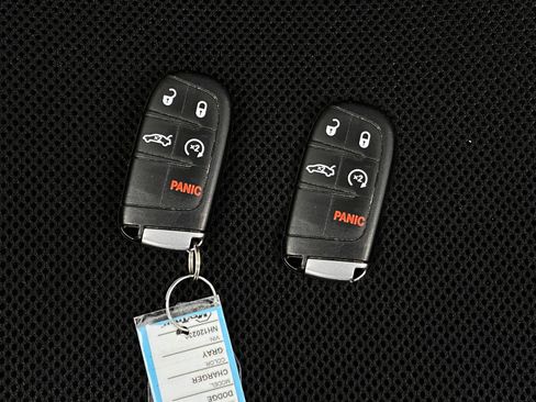 Used 2022 Dodge Charger SXT w/ Blacktop Package RWD image 10