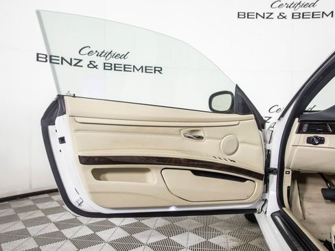 Used 2012 BMW 328i Convertible image 31