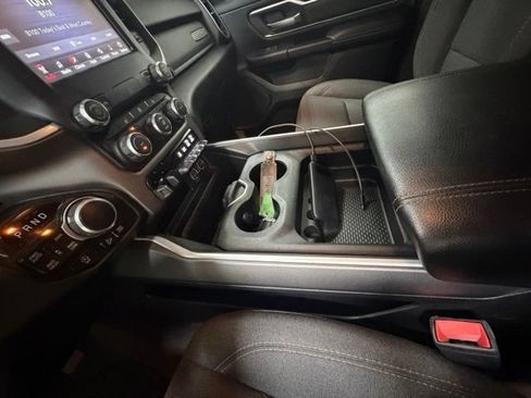 Used 2020 RAM 1500 Big Horn AWD/4WD image 19