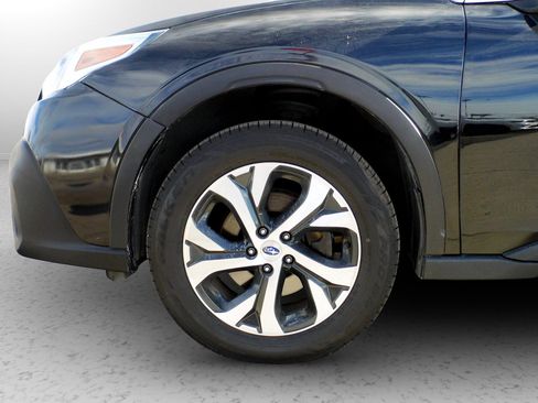 Used 2022 Subaru Outback Limited image 11