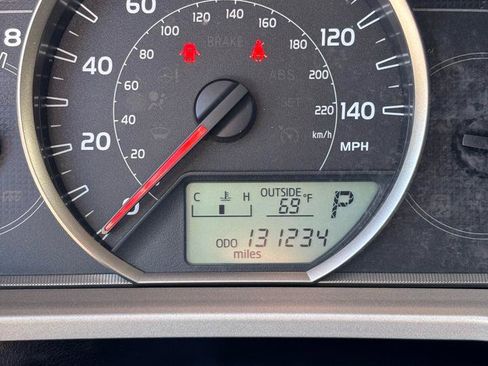 Used 2013 Toyota RAV4 XLE AWD/4WD image 15