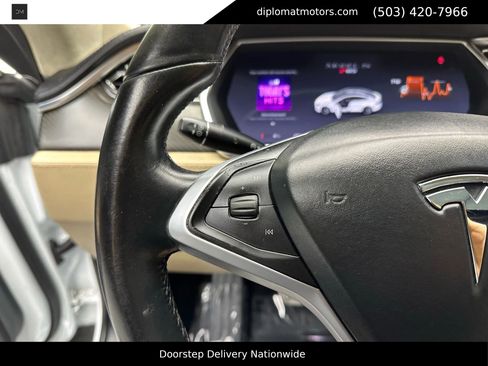 Used 2013 Tesla Model S Performance image 28