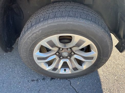 Used 2023 RAM 1500 Limited image 10