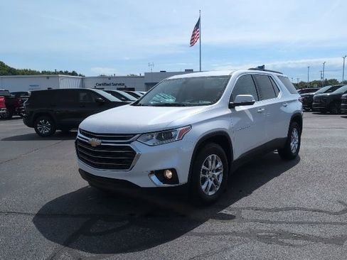 Used 2019 Chevrolet Traverse LT AWD/4WD image 1