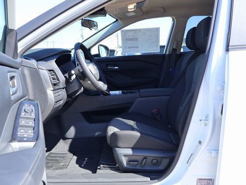 New 2026 Nissan Rogue SV image 7