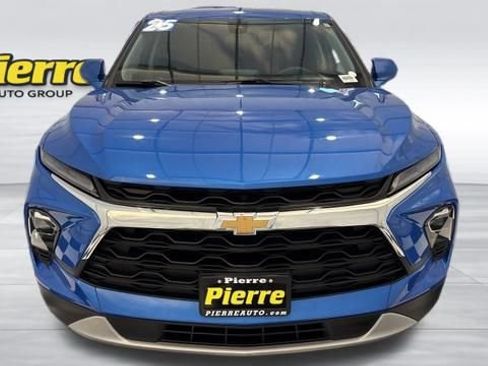 Used 2025 Chevrolet Blazer LT AWD/4WD image 9