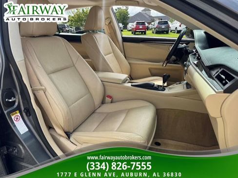 Used 2014 Lexus ES 350 w/ Luxury Package FWD image 12