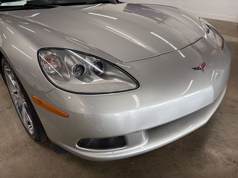 Used 2008 Chevrolet Corvette Convertible w/ Preferred Equipment Group RWD image 22