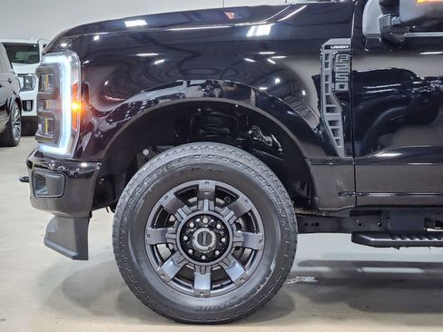 Used 2024 Ford F250 Lariat w/ Sport Appearance Package AWD/4WD image 5