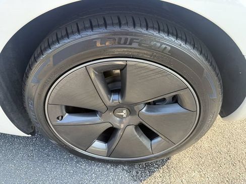 Used 2023 Tesla Model 3 Standard Range RWD image 40