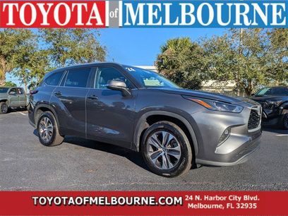 Used 2024 Toyota Highlander XLE