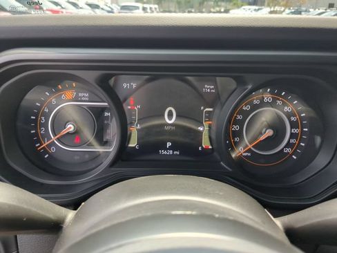 Used 2024 Jeep Wrangler Unlimited Rubicon AWD/4WD image 34