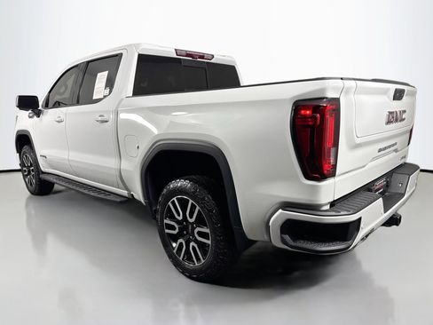 Used 2022 GMC Sierra 1500 AT4 w/ AT4 Premium Package image 8