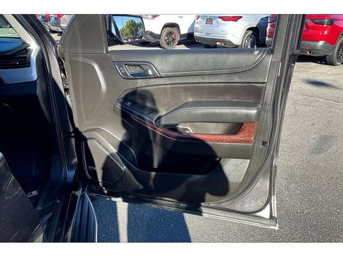 Used 2018 GMC Yukon XL SLT w/ Open Road Package image 25