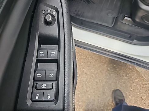 Used 2024 Jeep Grand Cherokee L Laredo AWD/4WD image 11