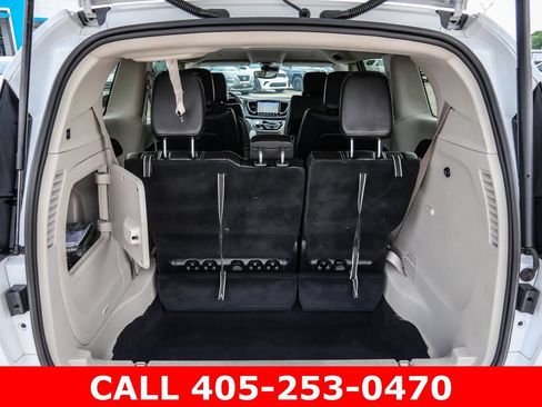 Used 2024 Chrysler Pacifica Limited FWD image 75