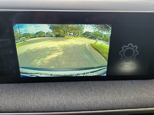 Used 2025 Nissan Kicks SV FWD image 18