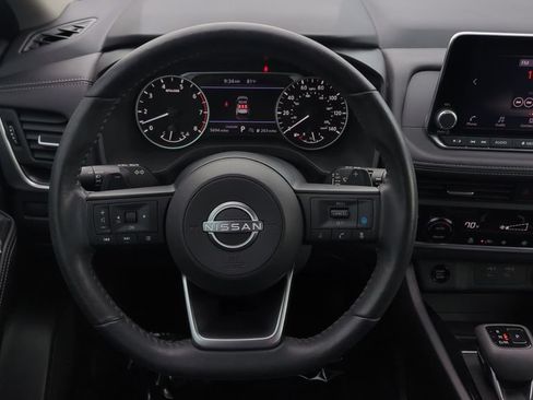 Certified 2024 Nissan Rogue SV w/ SV Premium Package FWD image 12