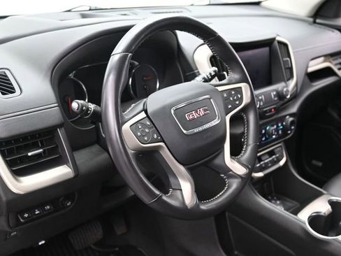 Used 2022 GMC Terrain Denali image 16