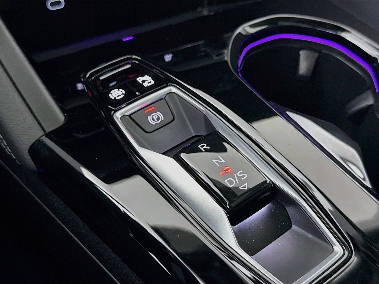 Certified 2025 Audi Q5 Premium w/ Premium Plus AWD/4WD image 19