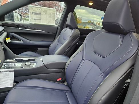 New 2026 INFINITI QX60 Sport image 26