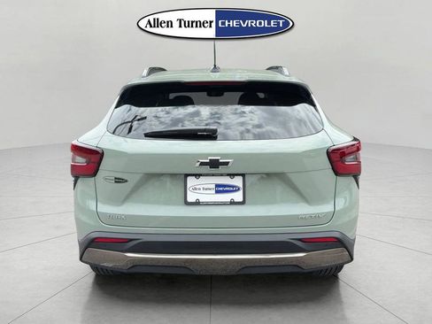 New 2026 Chevrolet Trax ACTIV w/ Driver Confidence Package FWD image 5