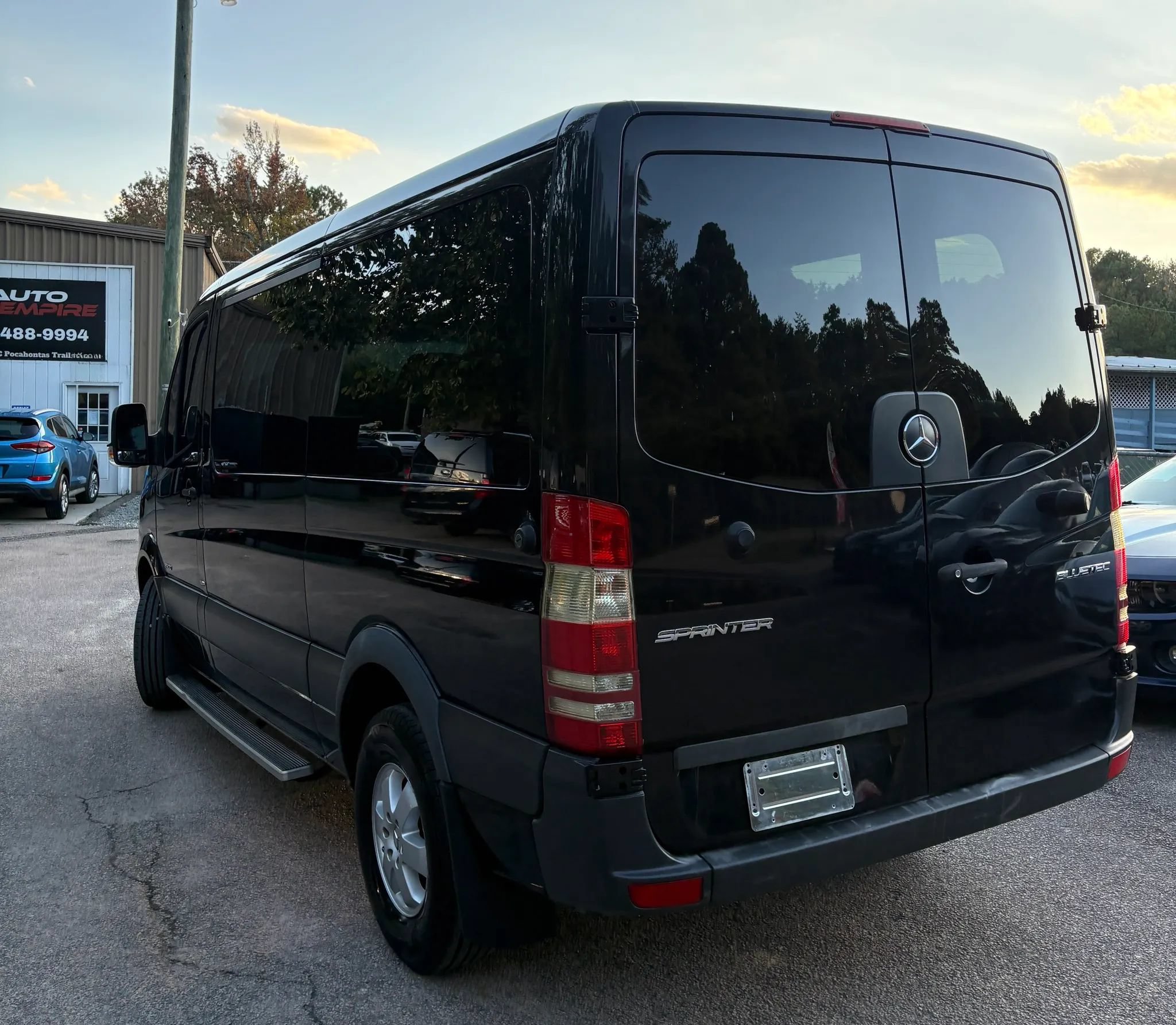 Used 2015 Mercedes-Benz Sprinter 2500 image 4