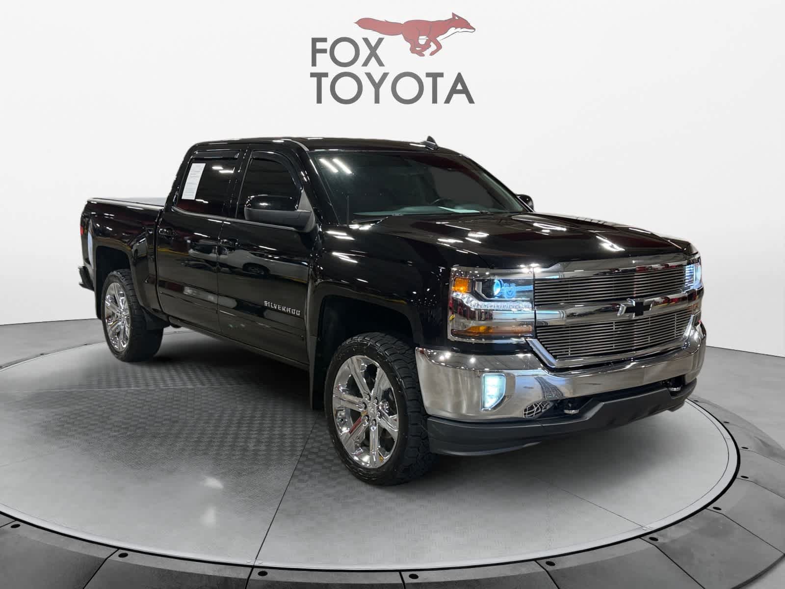 Used 2018 Chevrolet Silverado 1500 LT w/ LPO, Chrome Package AWD/4WD image 8