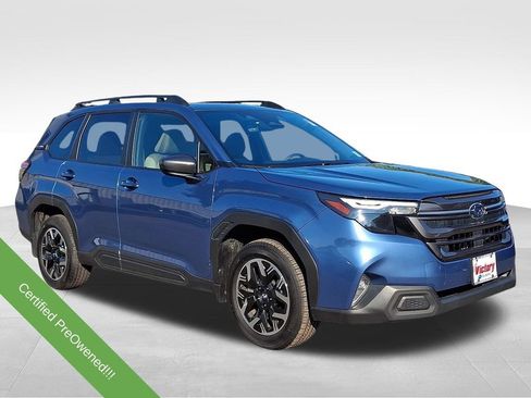 Used 2025 Subaru Forester Premium AWD/4WD image 1