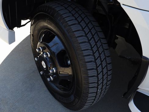 Used 2023 Mercedes-Benz Sprinter 3500 image 35