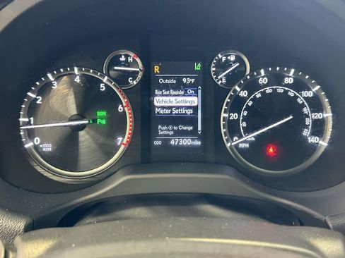 Used 2023 Lexus GX 460 Premium w/ Premium Package AWD/4WD image 30