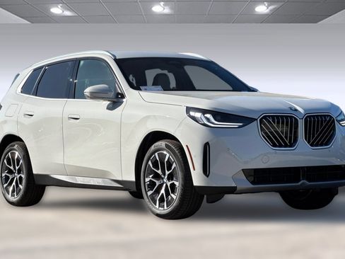 Used 2026 BMW X3 xDrive30 w/ Premium Package image 7