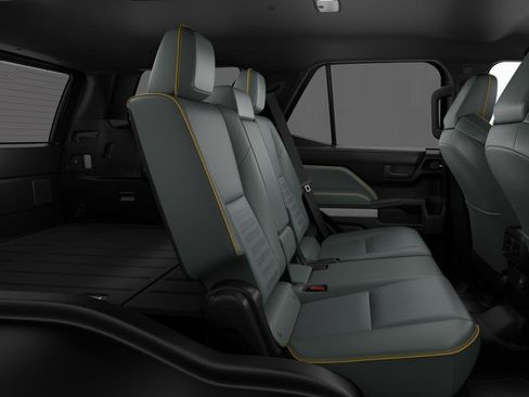 New 2026 Toyota 4Runner Trailhunter AWD/4WD image 21