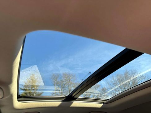 Certified 2023 Buick Encore GX Essence w/ Experience Buick Package image 15