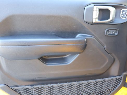 Used 2021 Jeep Wrangler Unlimited Sport image 13