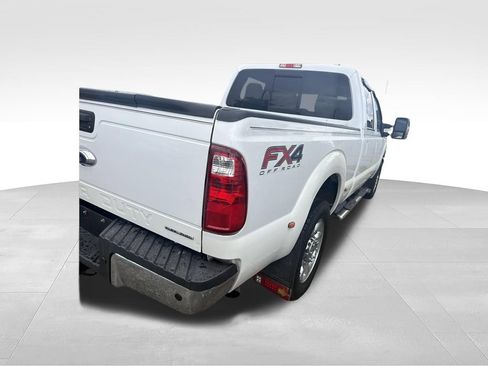 Used 2016 Ford F250 Lariat w/ Lariat Ultimate Package AWD/4WD image 21