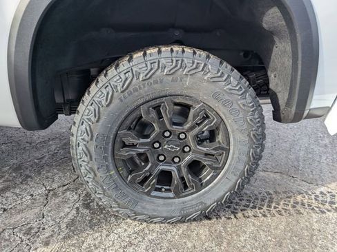 New 2026 Chevrolet Silverado 1500 ZR2 AWD/4WD image 25