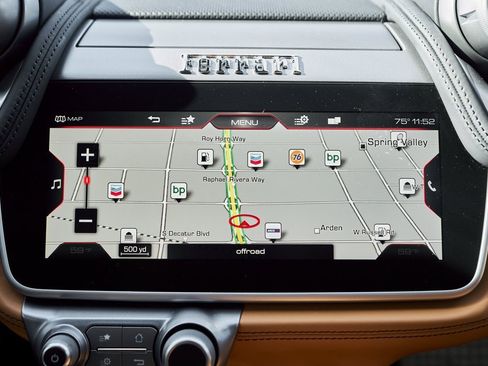 Used 2018 Ferrari GTC4Lusso image 70