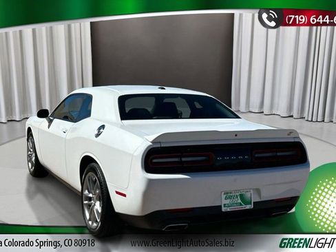Used 2022 Dodge Challenger GT image 3