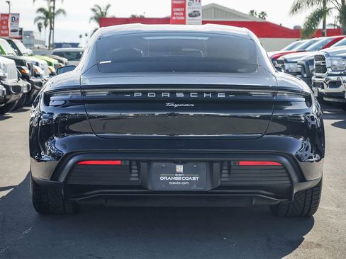 Used 2021 Porsche Taycan image 5