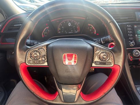 Used 2019 Honda Civic Type R image 17