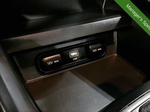 Used 2025 Kia Soul LX FWD image 28